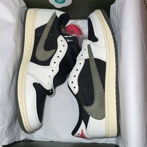 Travis Scott X Air Jordan 1 Retro Low OG /Olive